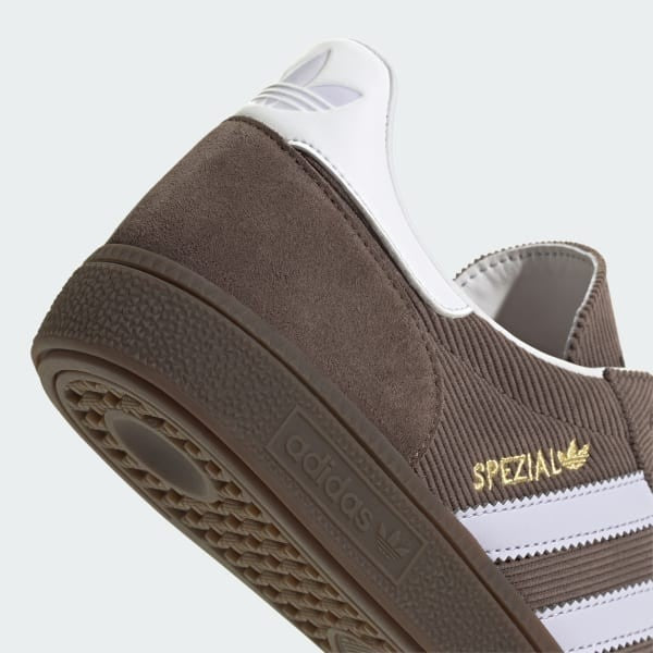 Adidas Spezial Handball Earth Strata Silver Down Crystal White IH4892